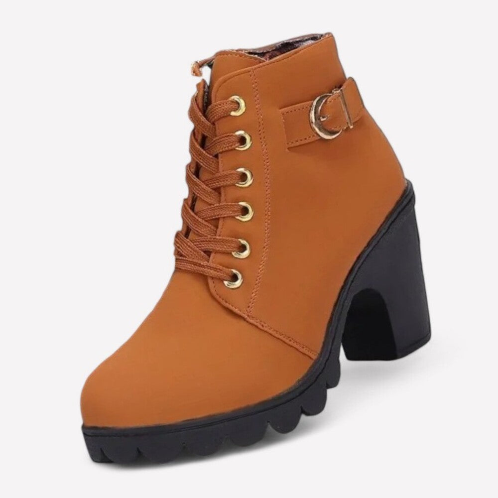 Bottines à lacets et à talons