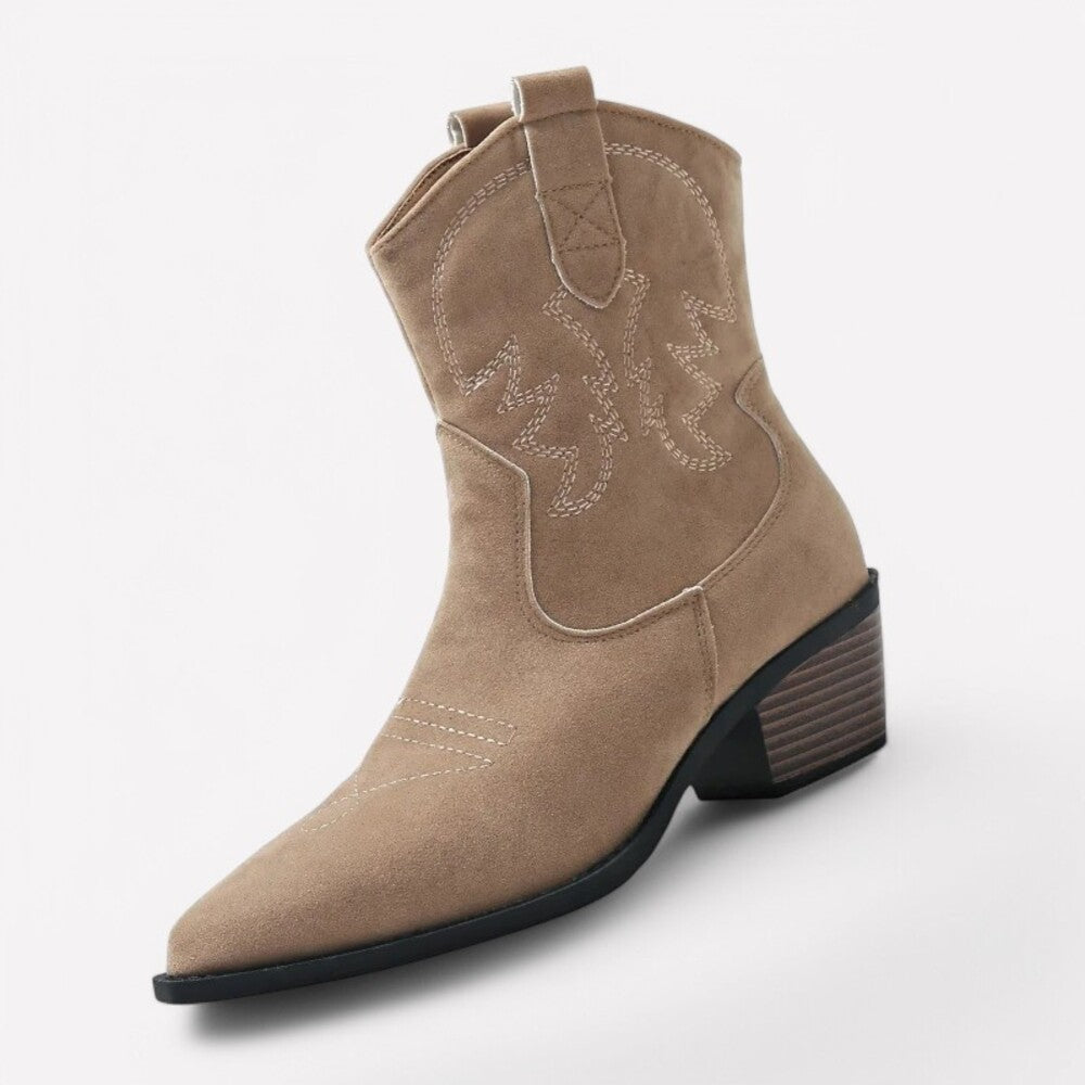 "Bottines à bout pointu et petit talon