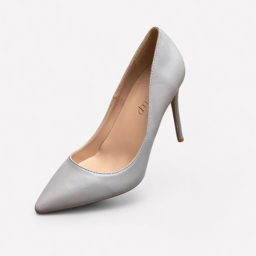 Women's gray pumps