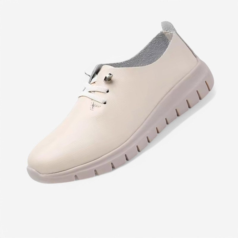 Comfortable women's moccasin