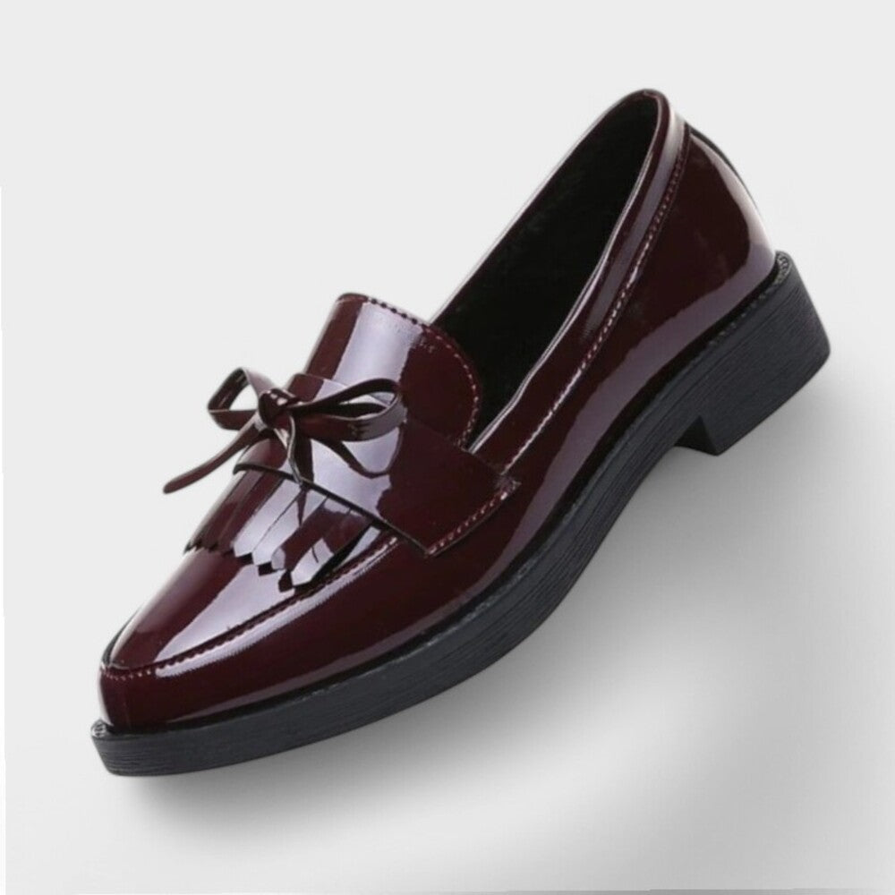 Women's heeled loafers