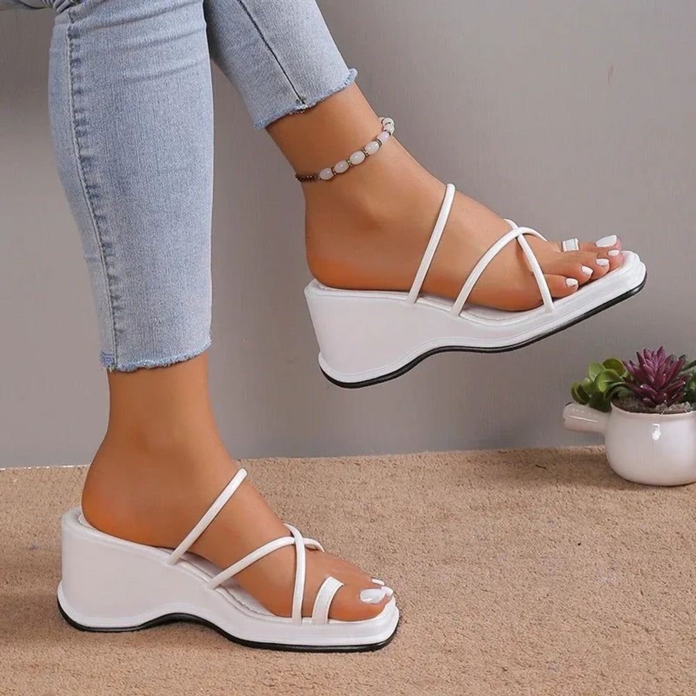 Sandales blanches cuir femme
