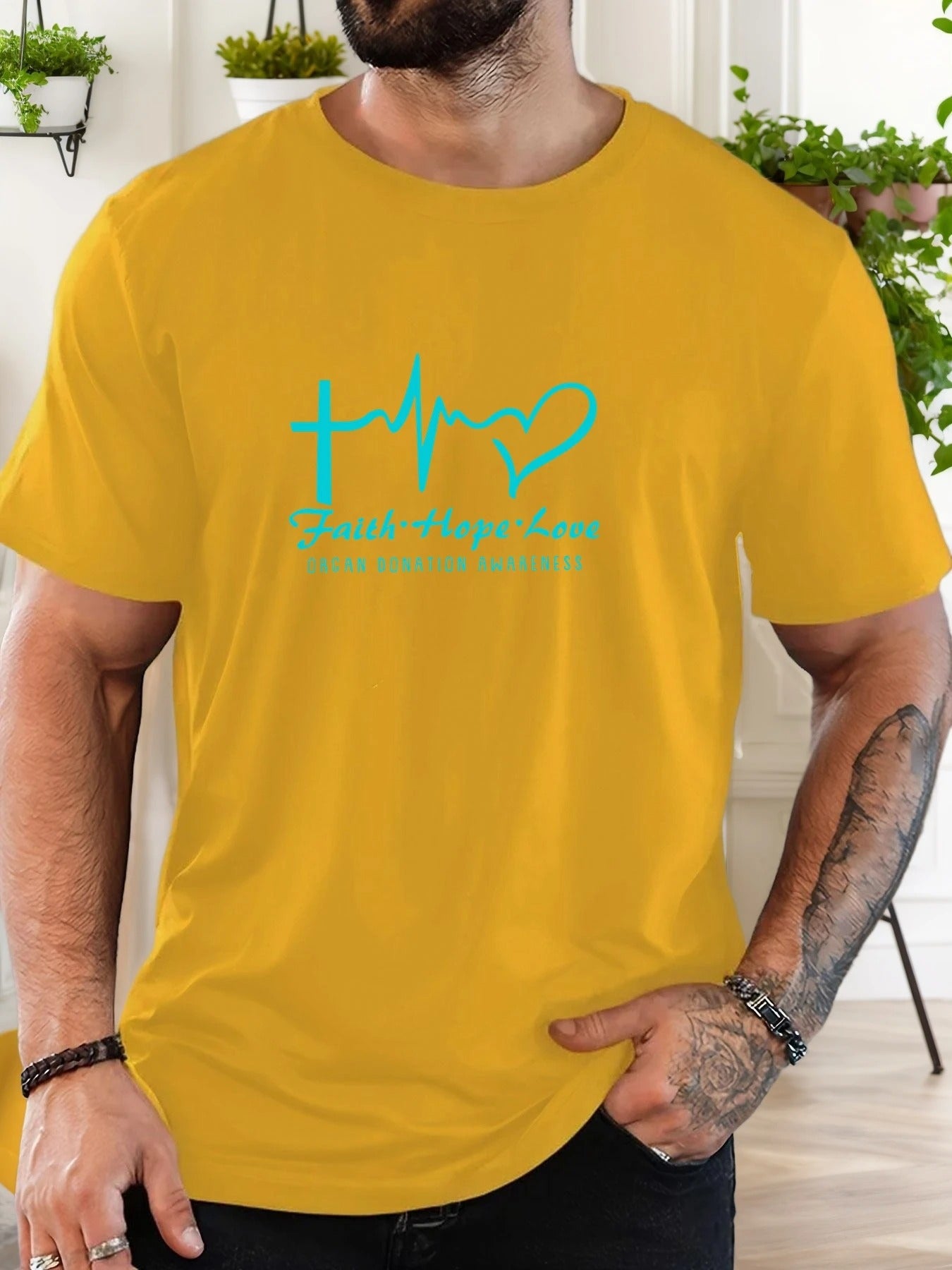Men's tight-fitting sports T-shirt