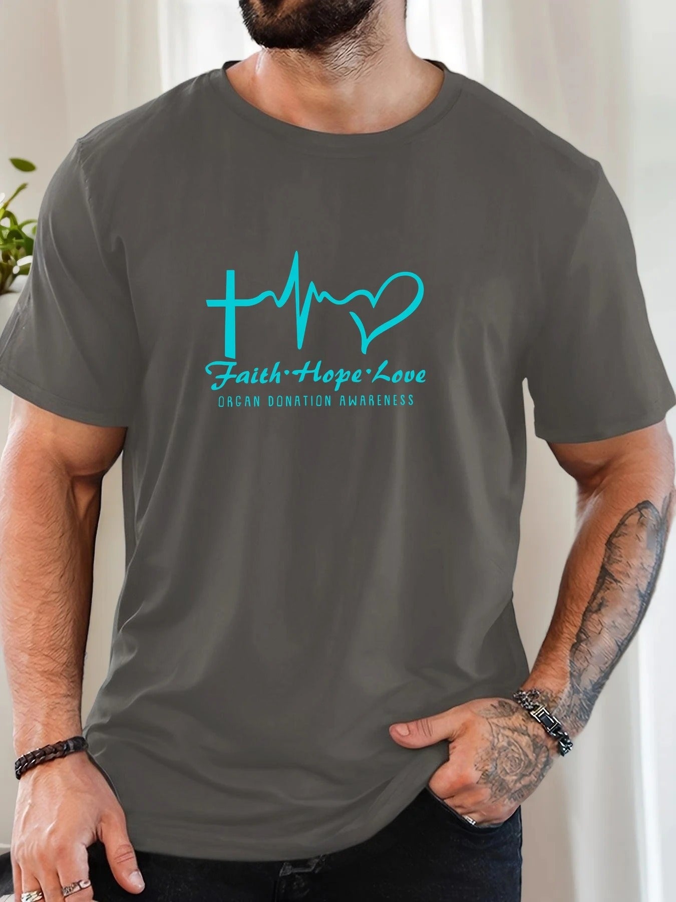 Men's tight-fitting sports T-shirt