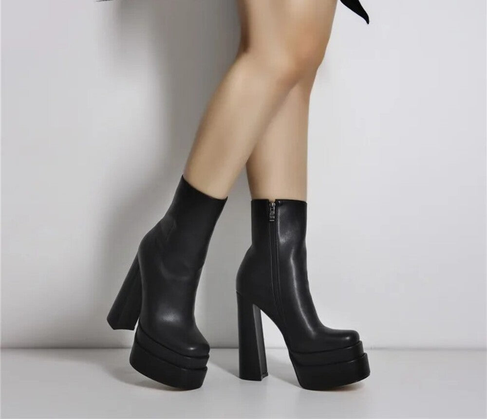 Bottines à talon haut