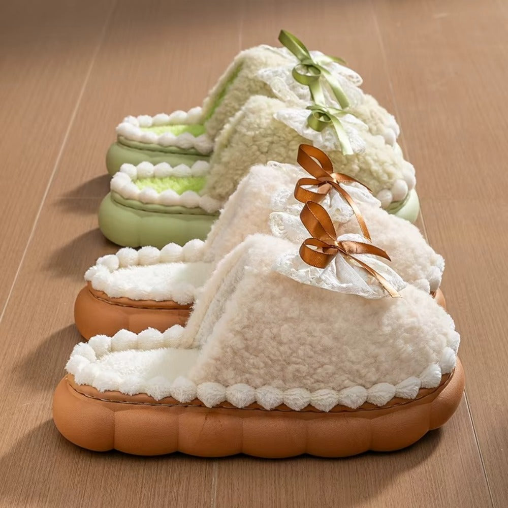 Chaussons Fourrés Femme – Doux, Chauds & Semelle Épaisse