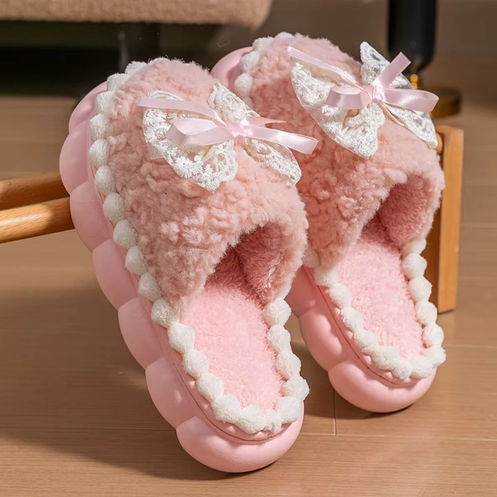 Chaussons Fourrés Femme – Doux, Chauds & Semelle Épaisse