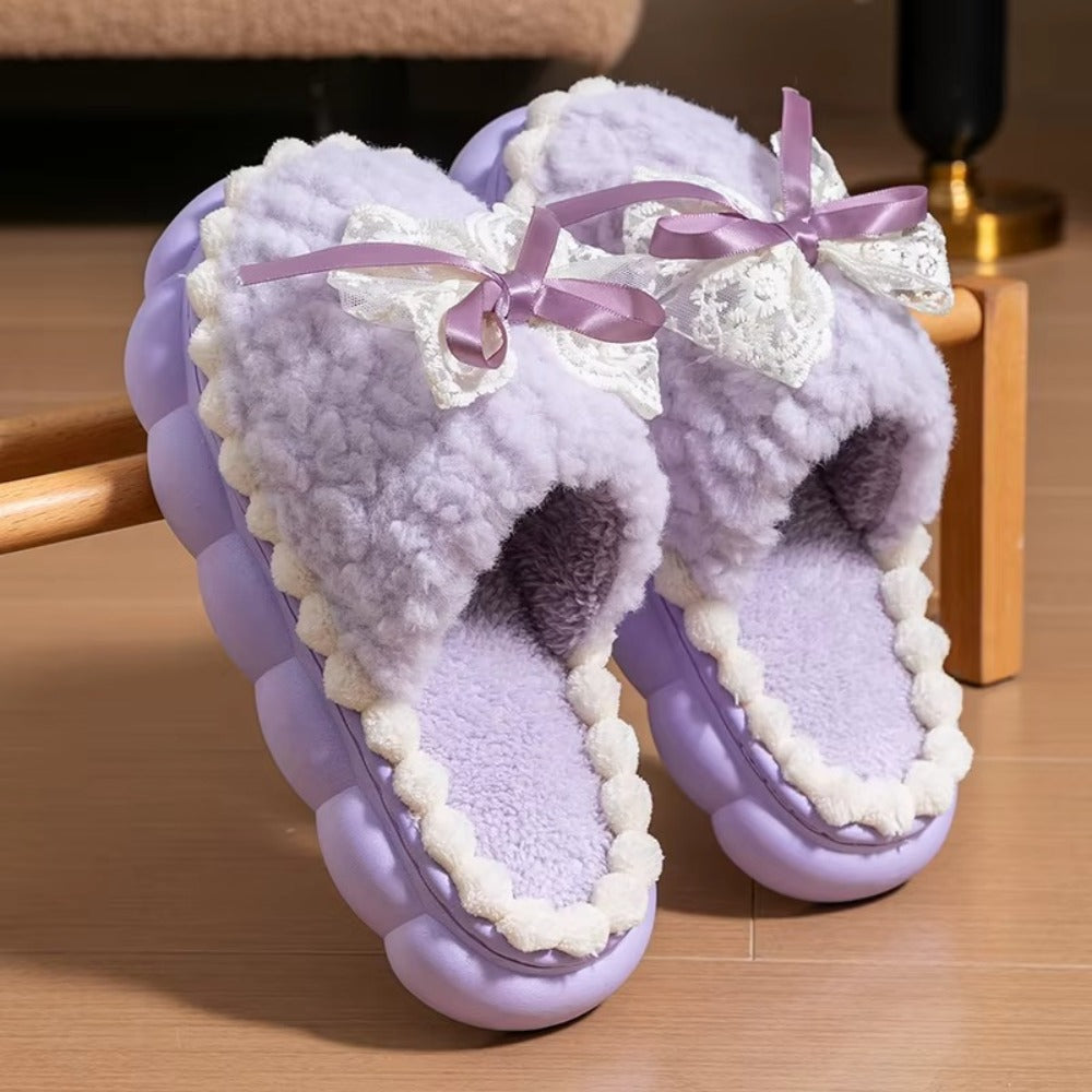 Chaussons Fourrés Femme – Doux, Chauds & Semelle Épaisse