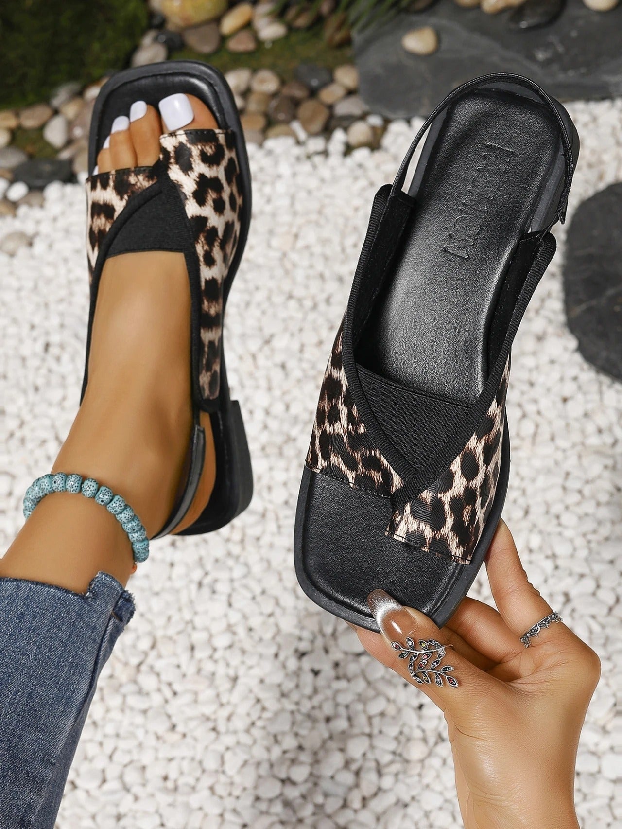 Sandales leopard pour femmes